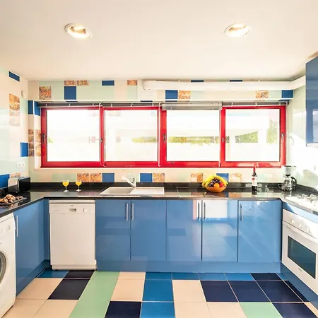 Holiday Home In Albufeira Near Marina וילה